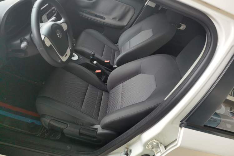 Used MG 3 2013 1.5L AMT Elite Edition Interior 3