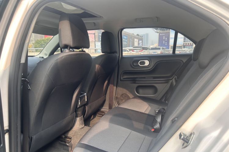 Used MG 3 2013 1.5L AMT Elite Edition Interior 4