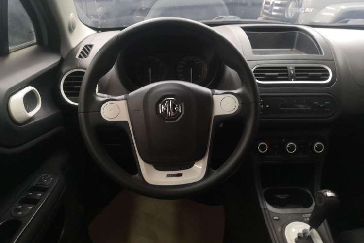 Used MG 3 2013 1.3L AMT Comfort Edition Interior 4