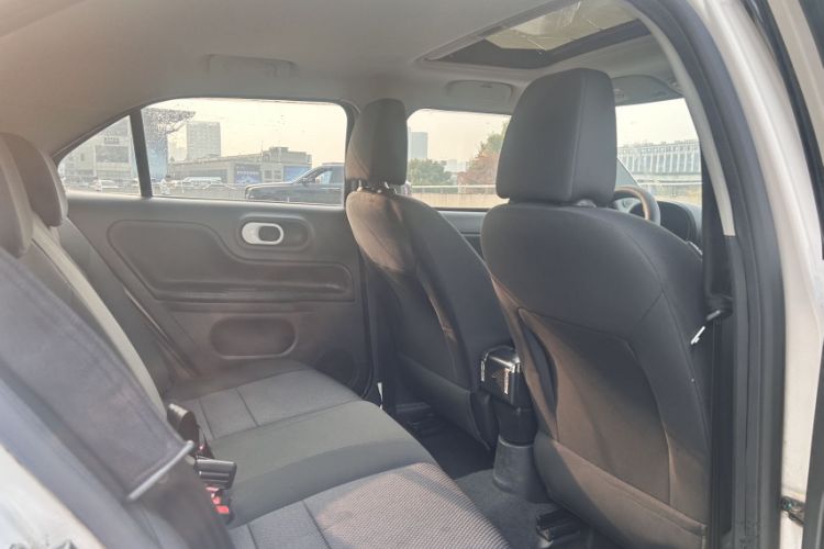 Used MG 3 2013 1.5L AMT Elite Edition Interior 7