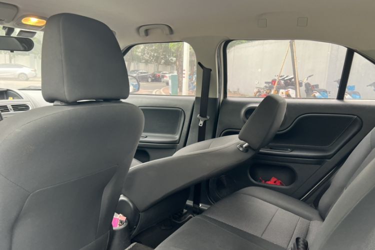 Used MG 3 2013 1.3L AMT Comfort Edition Interior 7