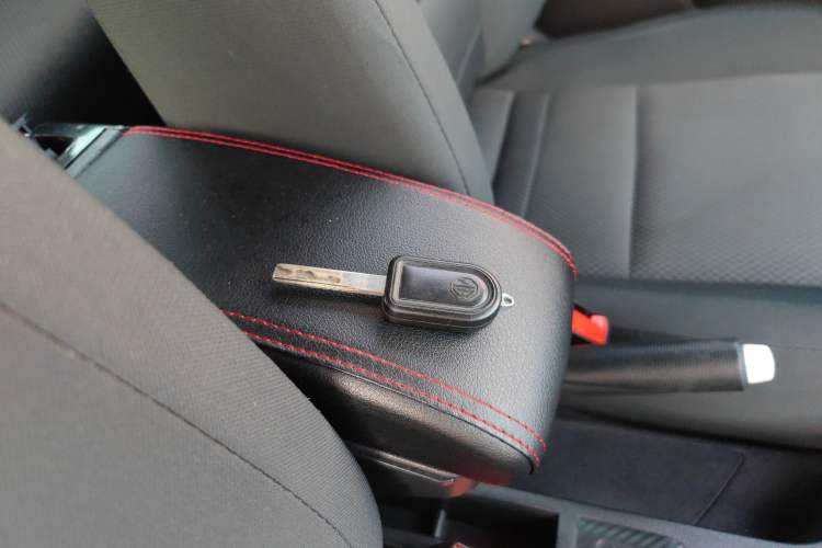 Used MG 3 2013 1.3L AMT Comfort Edition Interior 8