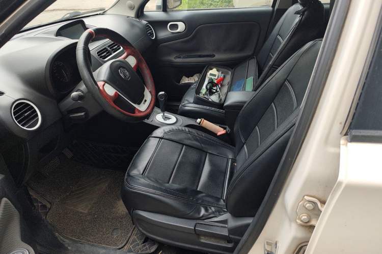 Used MG 3 2013 1.3L AMT Comfort Edition Left Front Seat