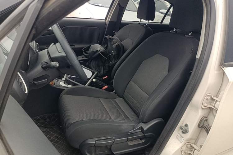 Used MG 3 2013 1.5L AMT Elite Edition Left Front Seat