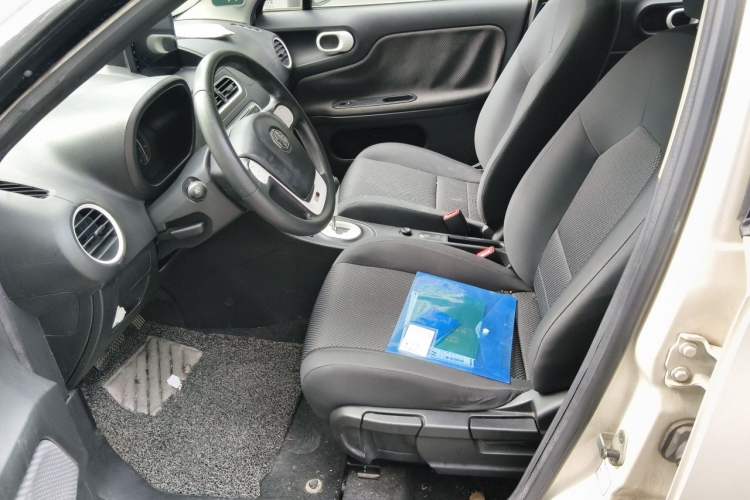 Used MG 3 2013 1.5L AMT Elite Edition Left Front Seat