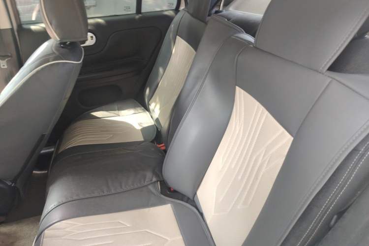 Used MG 3 2013 1.5L AMT Elite Edition Left Rear Seat