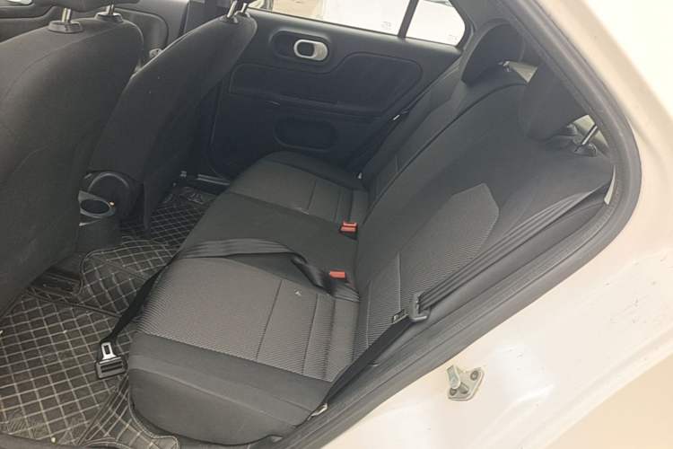 Used MG 3 2013 1.5L AMT Elite Edition Left Rear Seat