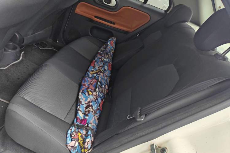 Used MG 3 2013 1.5L AMT Elite Edition Left Rear Seat