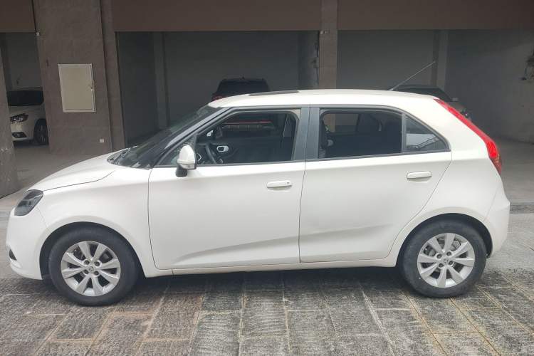 Used MG 3 2013 1.5L AMT Elite Edition Left Side