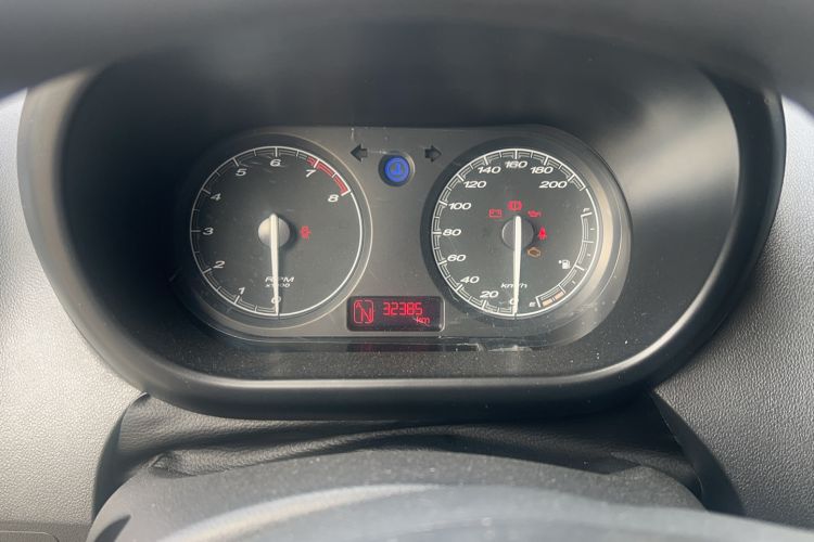 Used MG 3 2013 1.3L AMT Comfort Edition Odometer Close Up