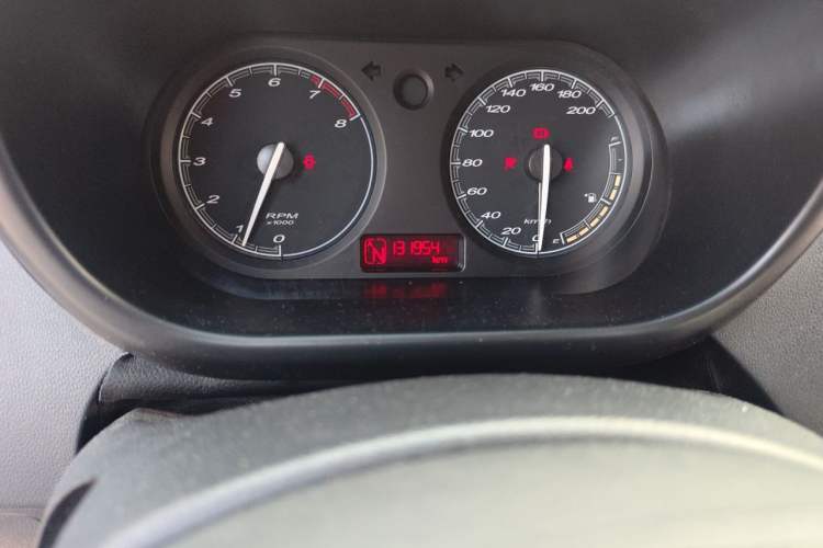 Used MG 3 2013 1.5L AMT Elite Edition Odometer Close Up