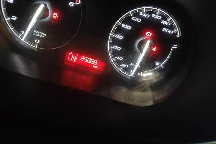 Used MG 3 2013 1.3L AMT Comfort Edition Odometer Close Up