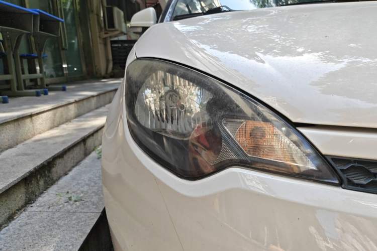 Used MG 3 2013 1.5L Manual Value Edition Right Front Headlight