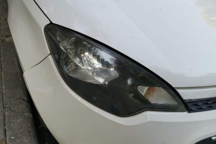 Used MG 3 2013 1.3L Manual Comfort Edition Right Front Headlight