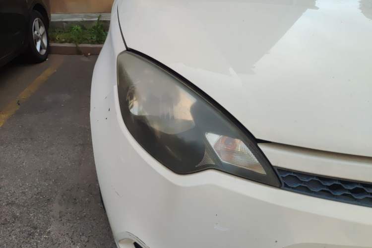 Used MG 3 2013 1.5L AMT Elite Edition Right Front Headlight