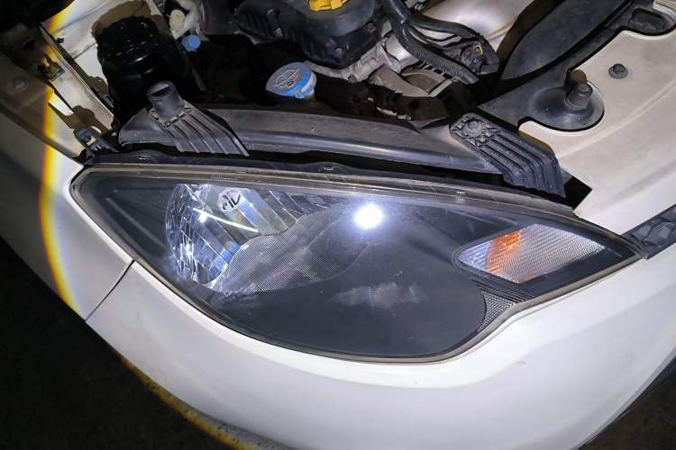 Used MG 3 2013 1.5L Manual Value Edition Right Front Headlight