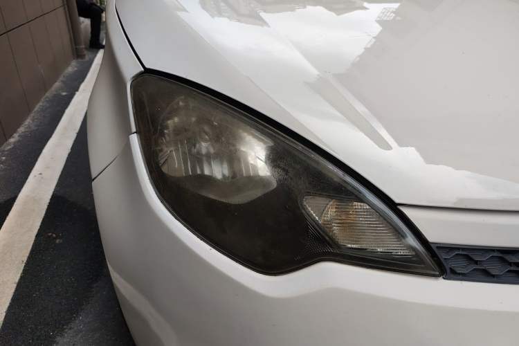 Used MG 3 2013 1.5L AMT Elite Edition Right Front Headlight