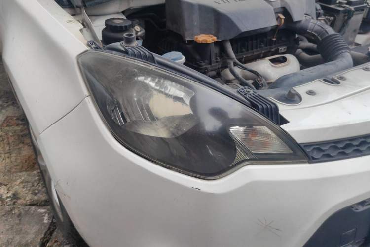 Used MG 3 2013 1.5L AMT Elite Edition Right Front Headlight