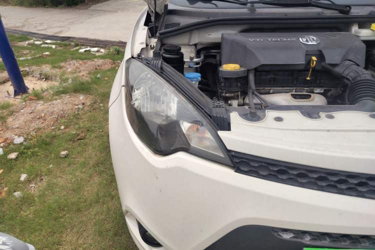 Used MG 3 2013 1.5L AMT Elite Edition Right Front Headlight