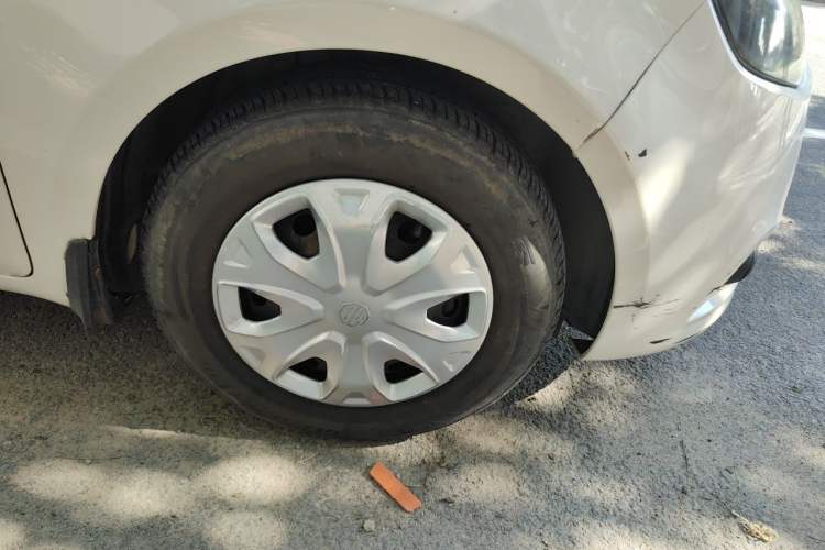 Used MG 3 2013 1.3L Manual Comfort Edition Right Front Wheel Hub