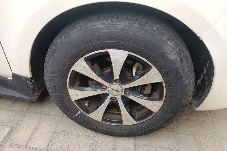 Used MG 3 2013 1.3L AMT Comfort Edition Right Front Wheel Hub