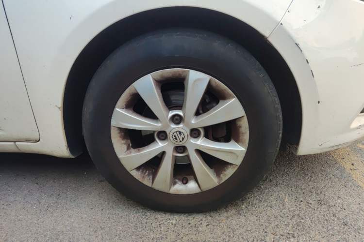 Used MG 3 2013 1.5L AMT Elite Edition Right Front Wheel Hub