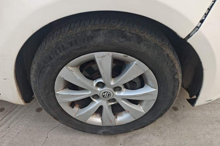 Used MG 3 2013 1.5L AMT Elite Edition Right Front Wheel Hub
