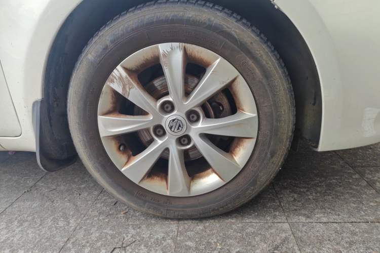 Used MG 3 2013 1.5L AMT Elite Edition Right Front Wheel Hub