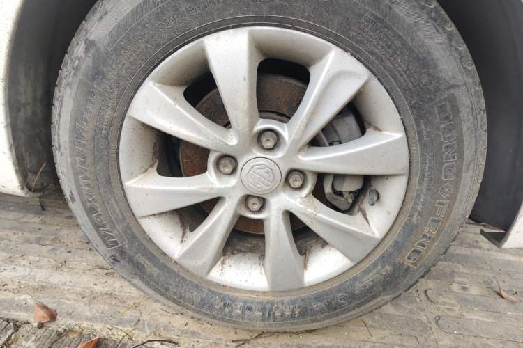 Used MG 3 2013 1.3L AMT Comfort Edition Right Front Wheel Hub