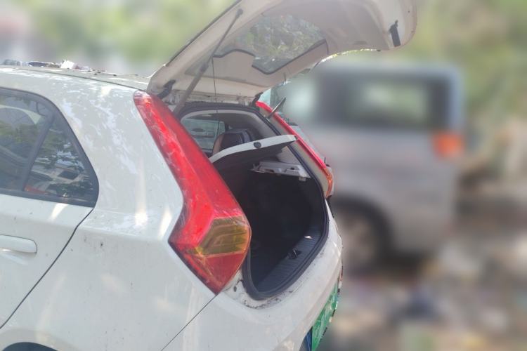 Used MG 3 2013 1.5L AMT Elite Edition Trunk