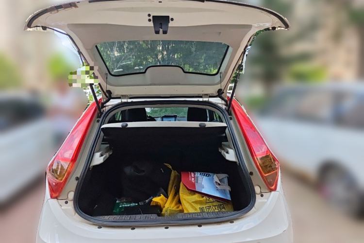 Used MG 3 2013 1.5L AMT Elite Edition Trunk
