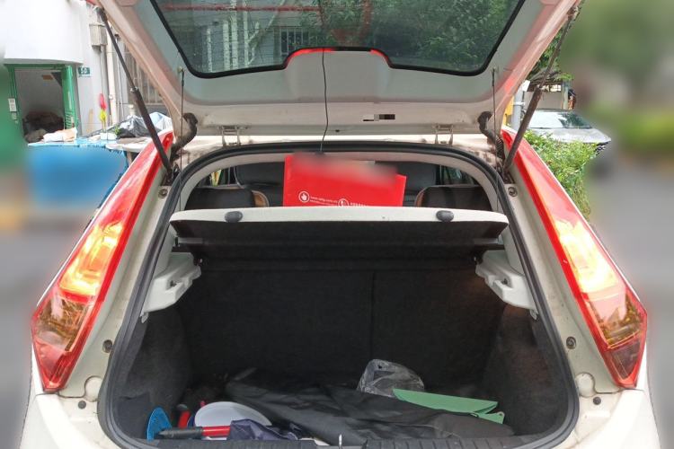 Used MG 3 2013 1.5L AMT Elite Edition Trunk