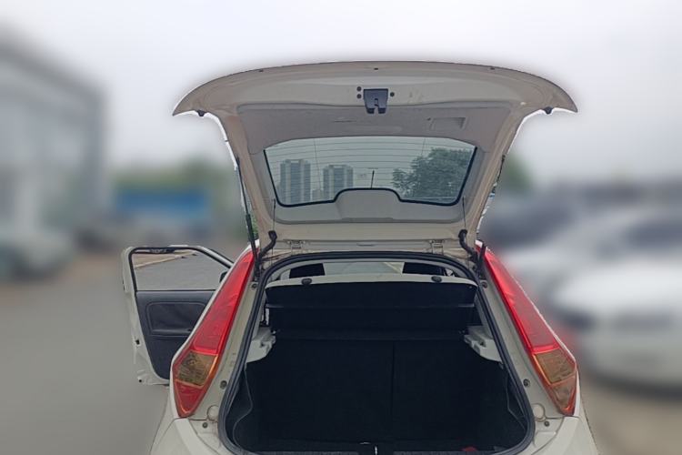 Used MG 3 2013 1.5L AMT Elite Edition Trunk