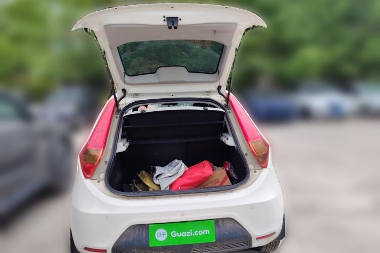 Used MG 3 2013 1.5L AMT Elite Edition Trunk