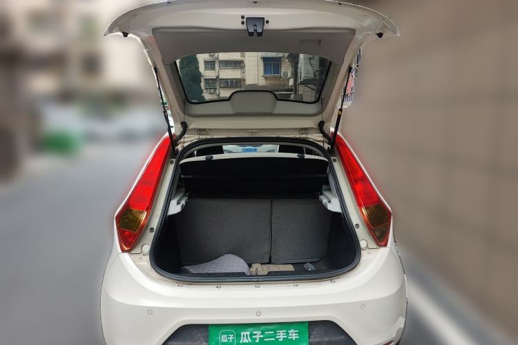 Used MG 3 2013 1.5L AMT Elite Edition Trunk