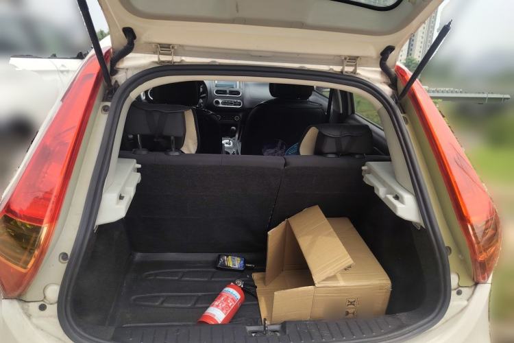 Used MG 3 2013 1.5L AMT Elite Edition Trunk