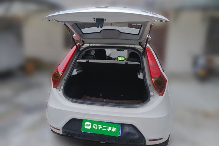 Used MG 3 2013 1.3L Manual Comfort Edition Trunk