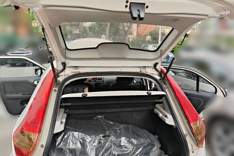 Used MG 3 2013 1.3L AMT Comfort Edition Trunk
