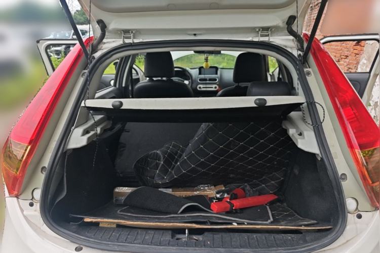 Used MG 3 2013 1.5L AMT Elite Edition Trunk