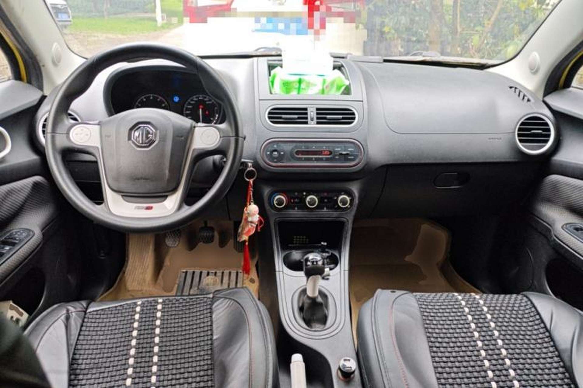 Used MG 3 2013 1.5L Manual Value Edition Center Console