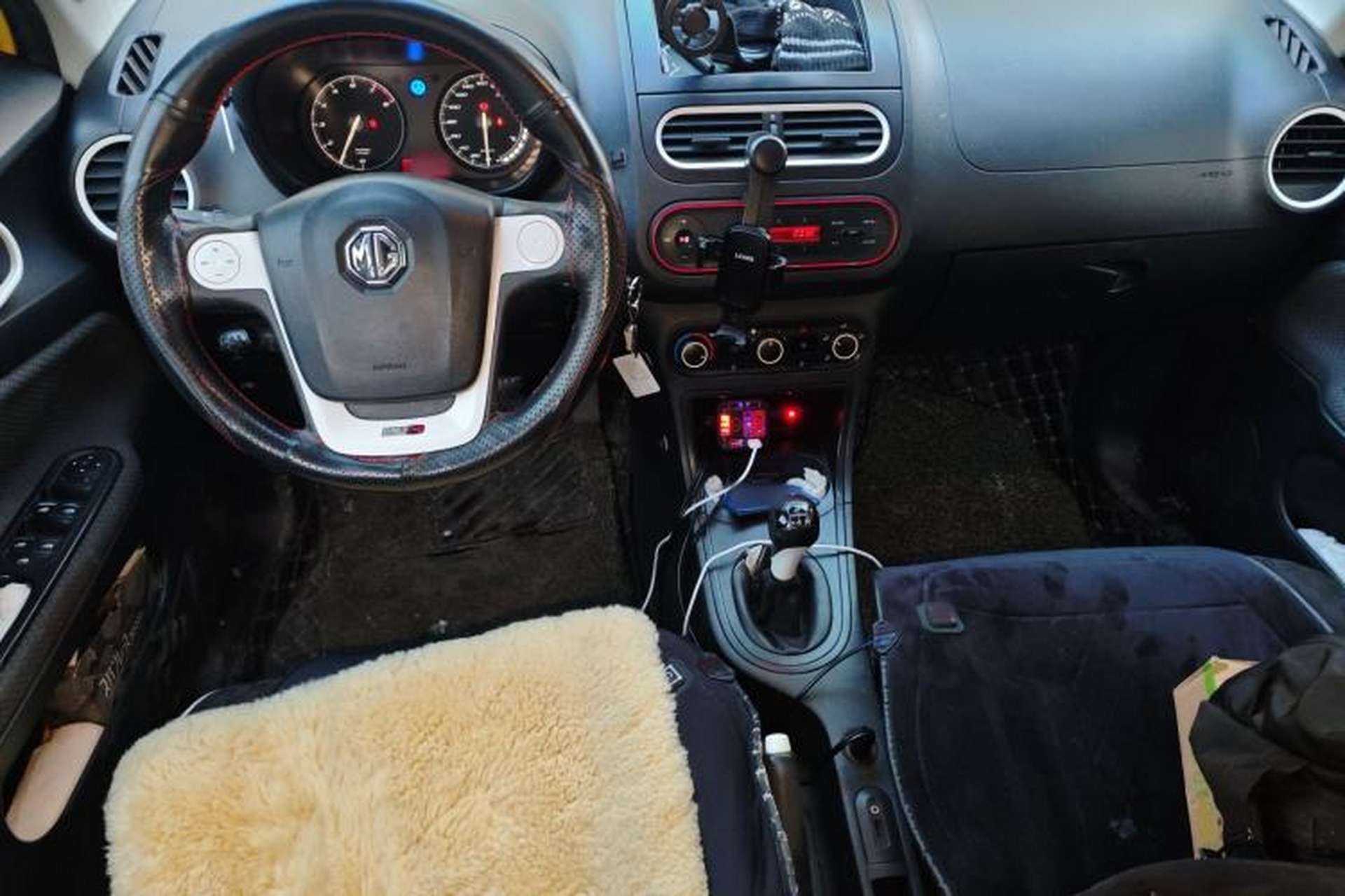 Used MG 3 2013 1.5L Manual Value Edition Center Console