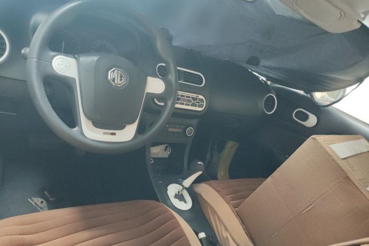 Used MG 3 2013 1.5L AMT Elite Edition Center Console