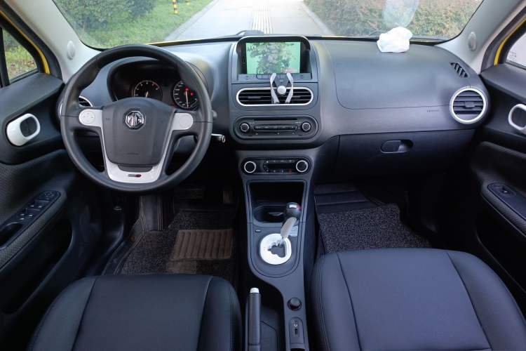 Used MG 3 2013 1.5L AMT Elite Edition Center Console