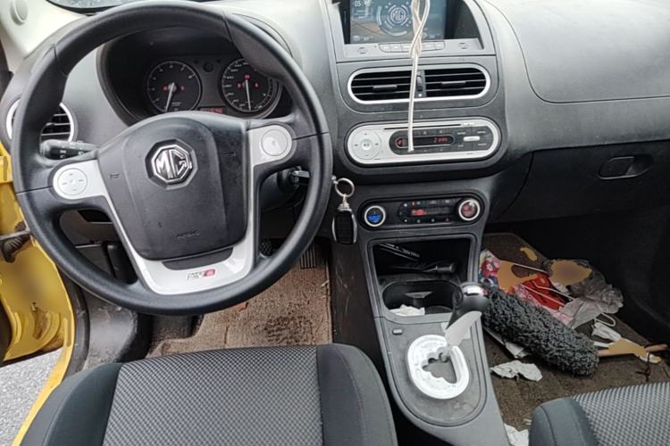 Used MG 3 2013 1.5L AMT Elite Edition Center Console