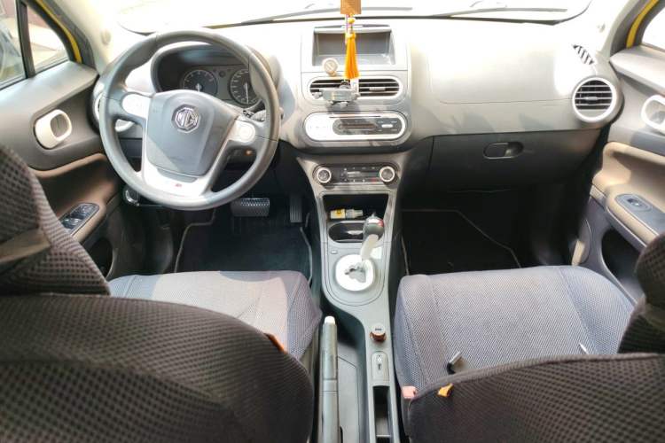 Used MG 3 2013 1.5L AMT Elite Edition Center Console