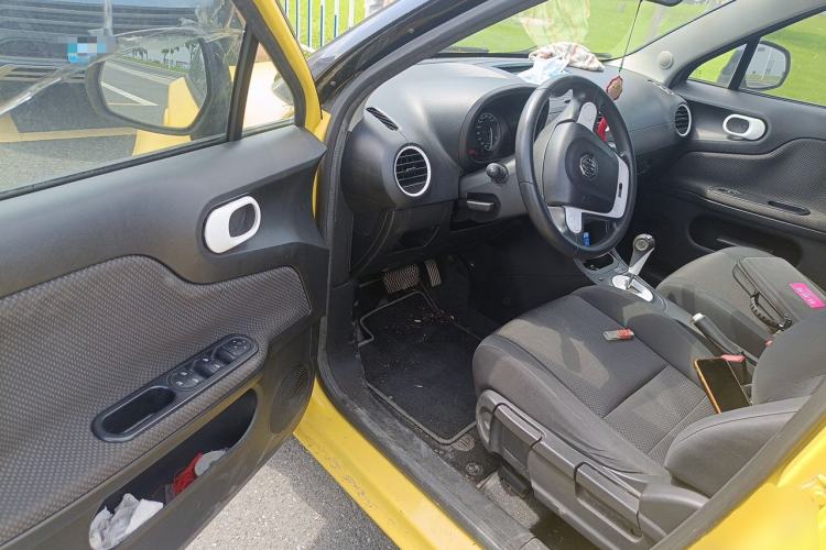 Used MG 3 2013 1.5L AMT Elite Edition Driver Seat