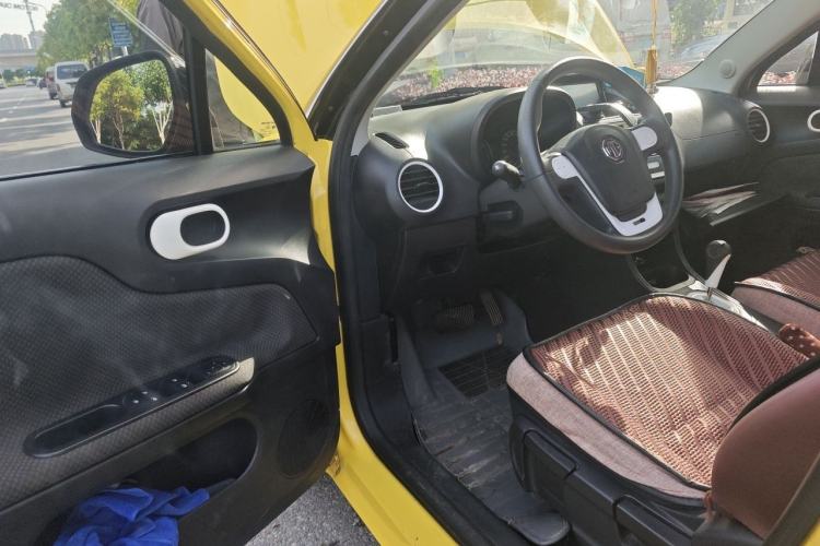 Used MG 3 2013 1.5L AMT Elite Edition Driver Seat