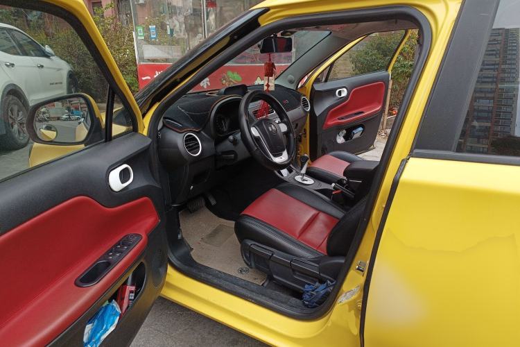 Used MG 3 2013 1.5L AMT Elite Edition Driver Seat