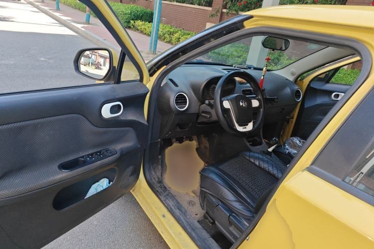 Used MG 3 2013 1.5L Manual Value Edition Driver Seat