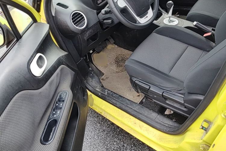 Used MG 3 2013 1.5L AMT Elite Edition Driver Seat